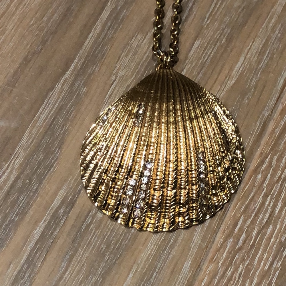 3 Necklaces 👀👀👀 - Picture 3 of 5